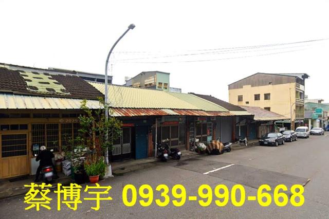 梅山法拍屋新興路透天