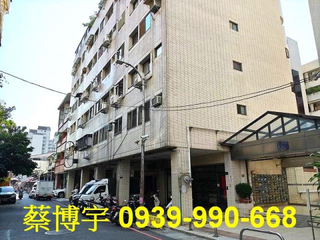 西屯宏凱園邸園法拍屋